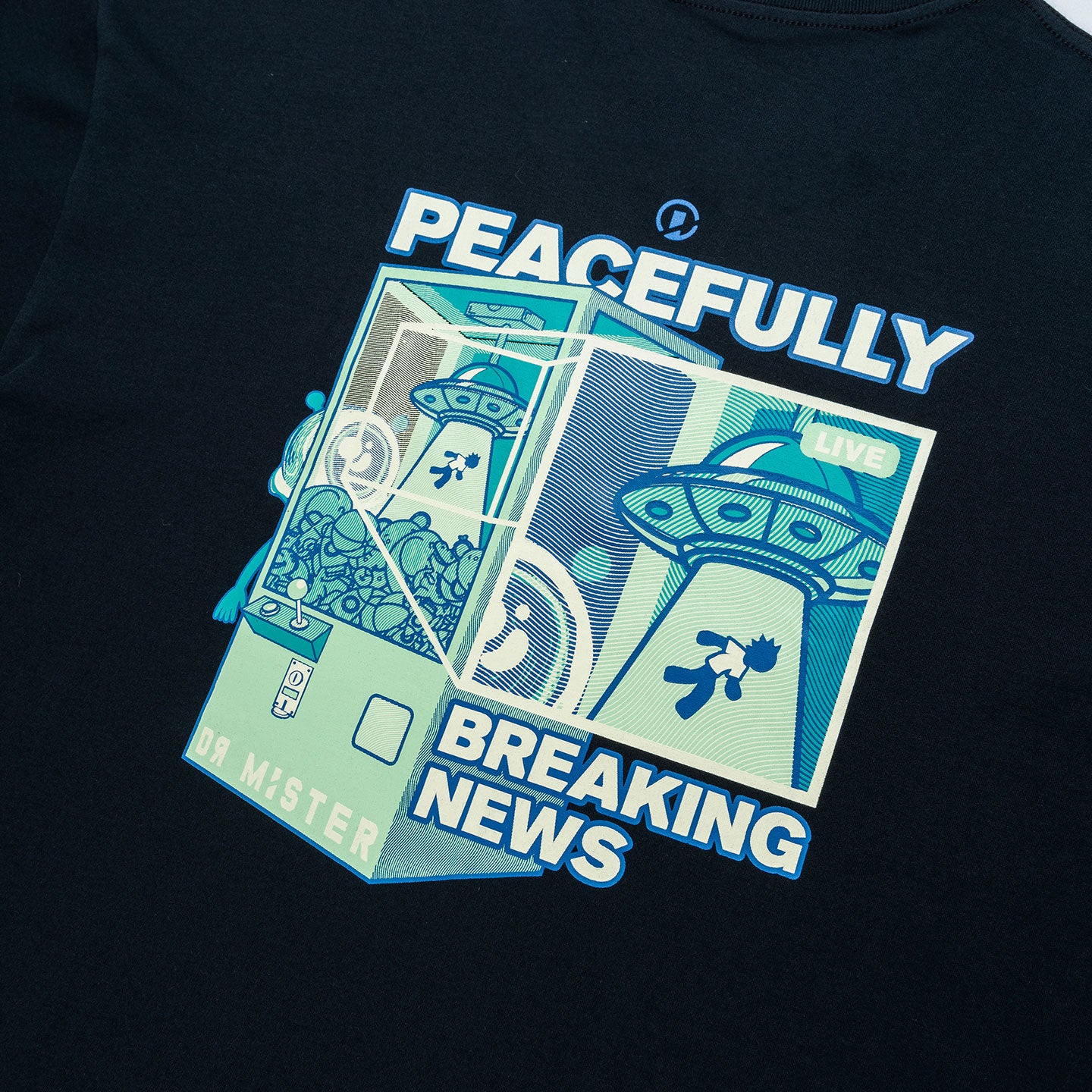 Breaking News Oversized Tee - Black