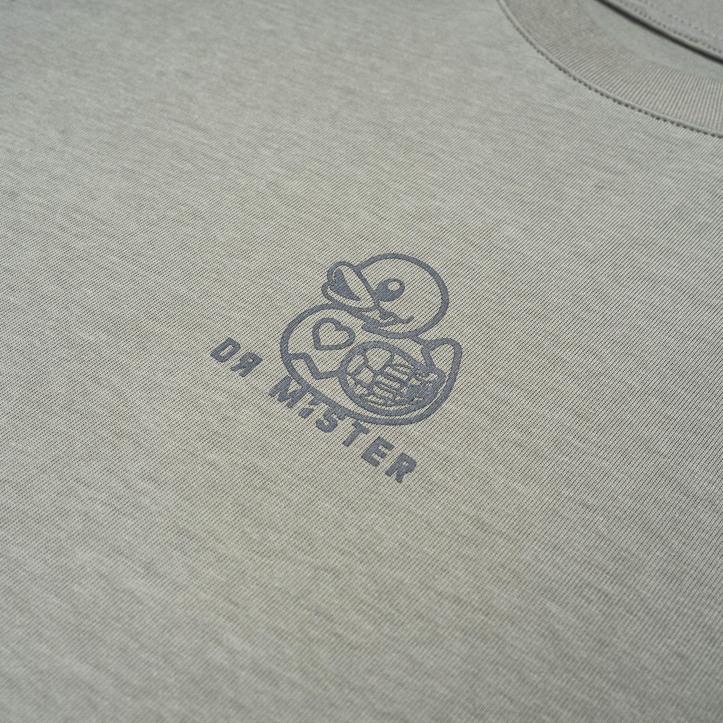 Children See Magic Broad Tee - Cool Grey