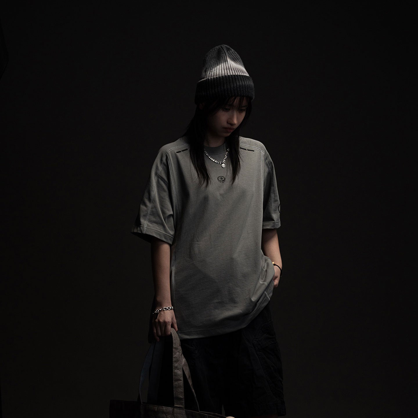 Futur Panelled Tee – Cool Grey