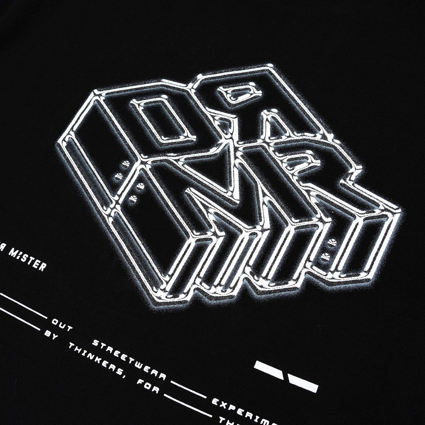 Gleam Abbr Broad Tee - Black