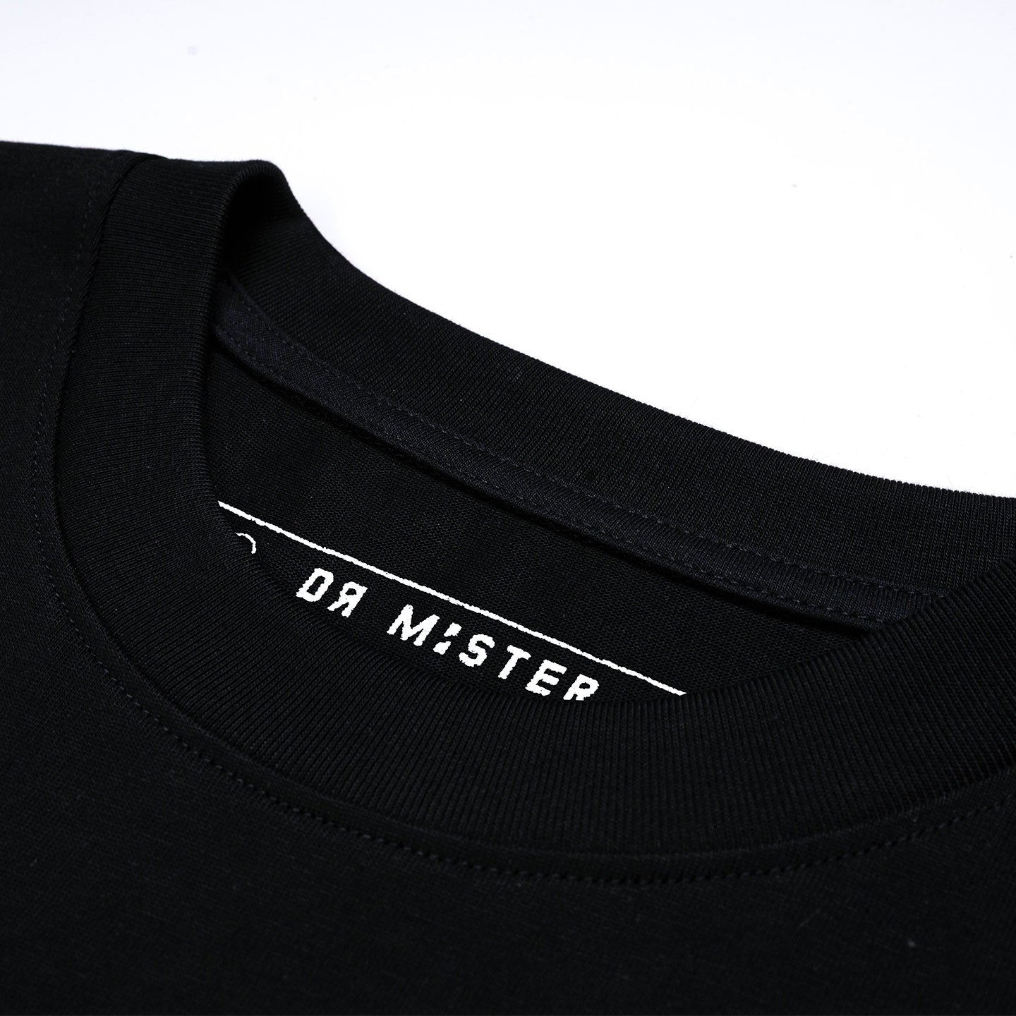 Lucky Neko Tee - Black