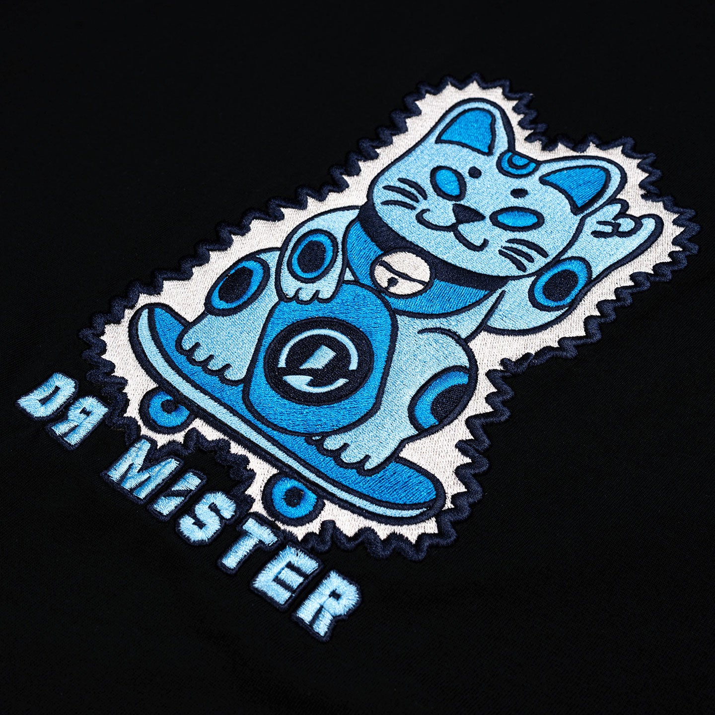 Lucky Neko Tee - Black