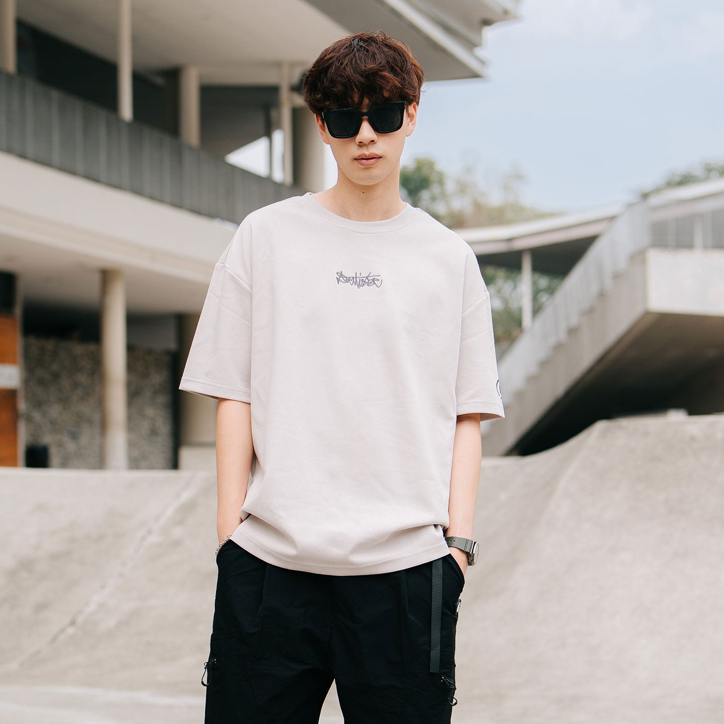 Signature Motif Broad Tee - Bone Beige