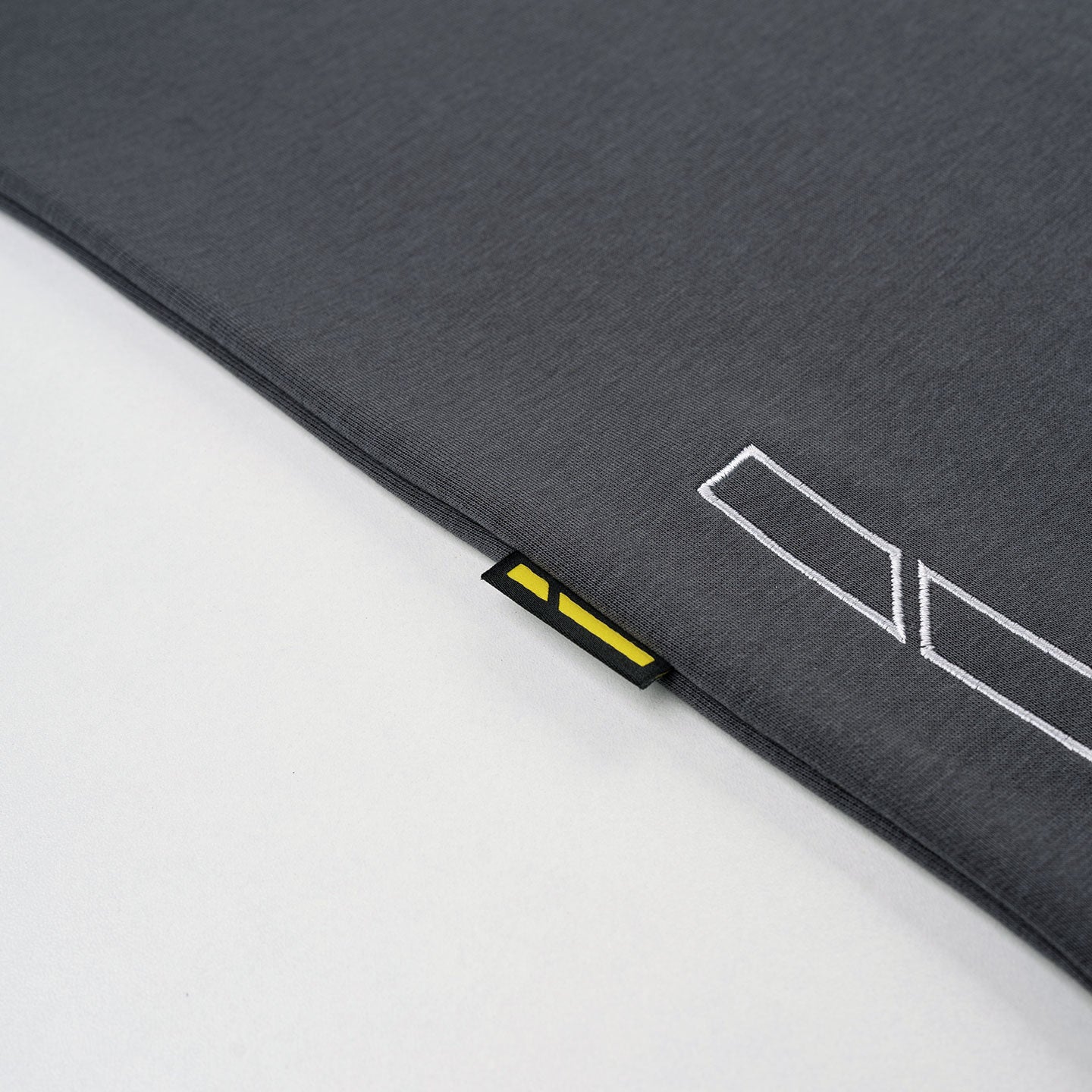 Signature Motif Broad Tee - Cool Grey