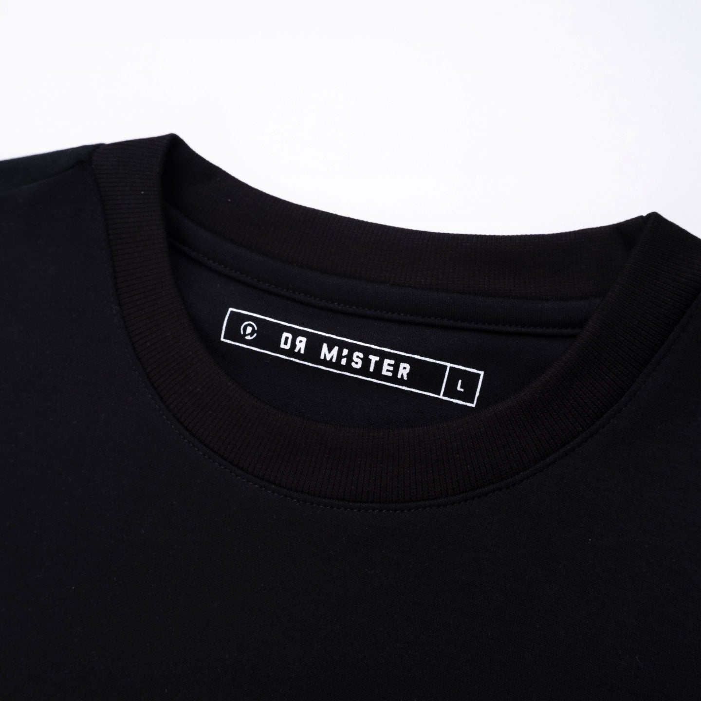 SkullWave Broad Tee - Black