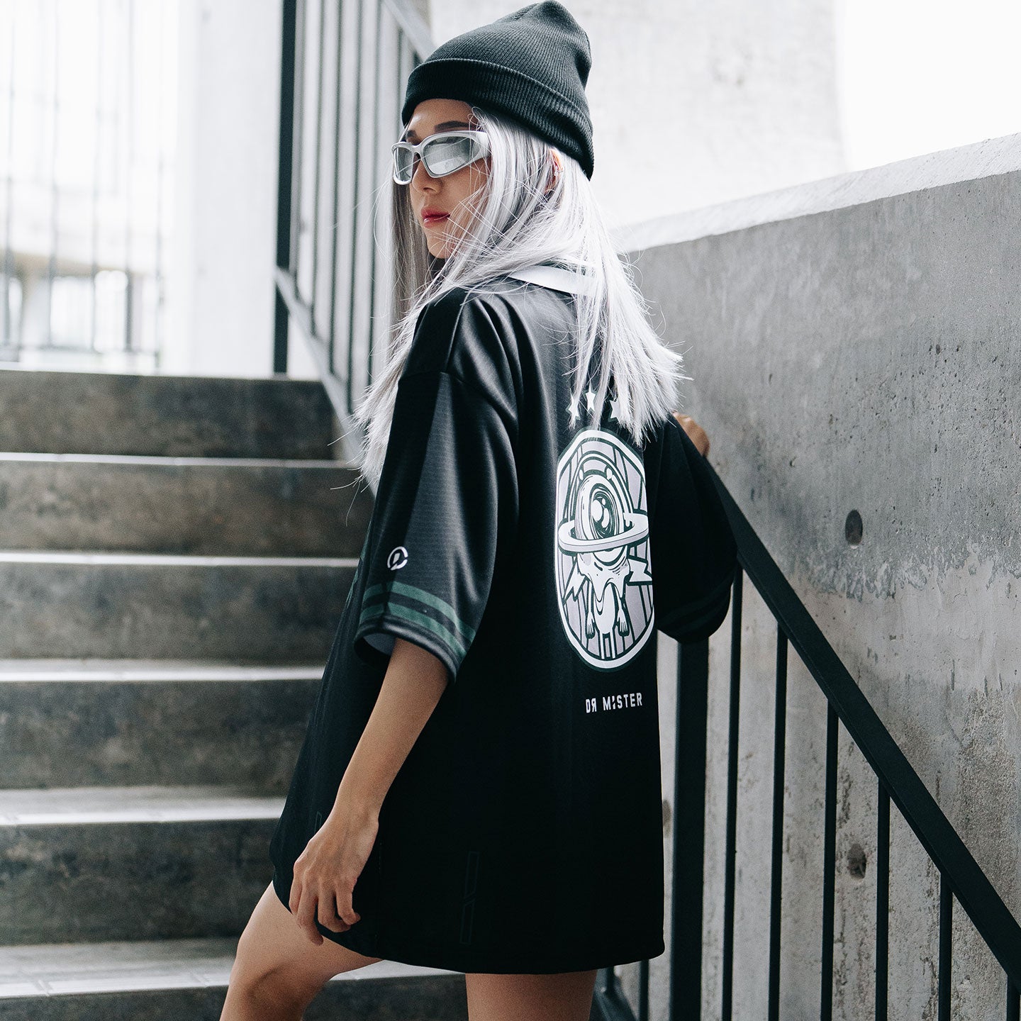 Alien Home Oversized Jersey - Black
