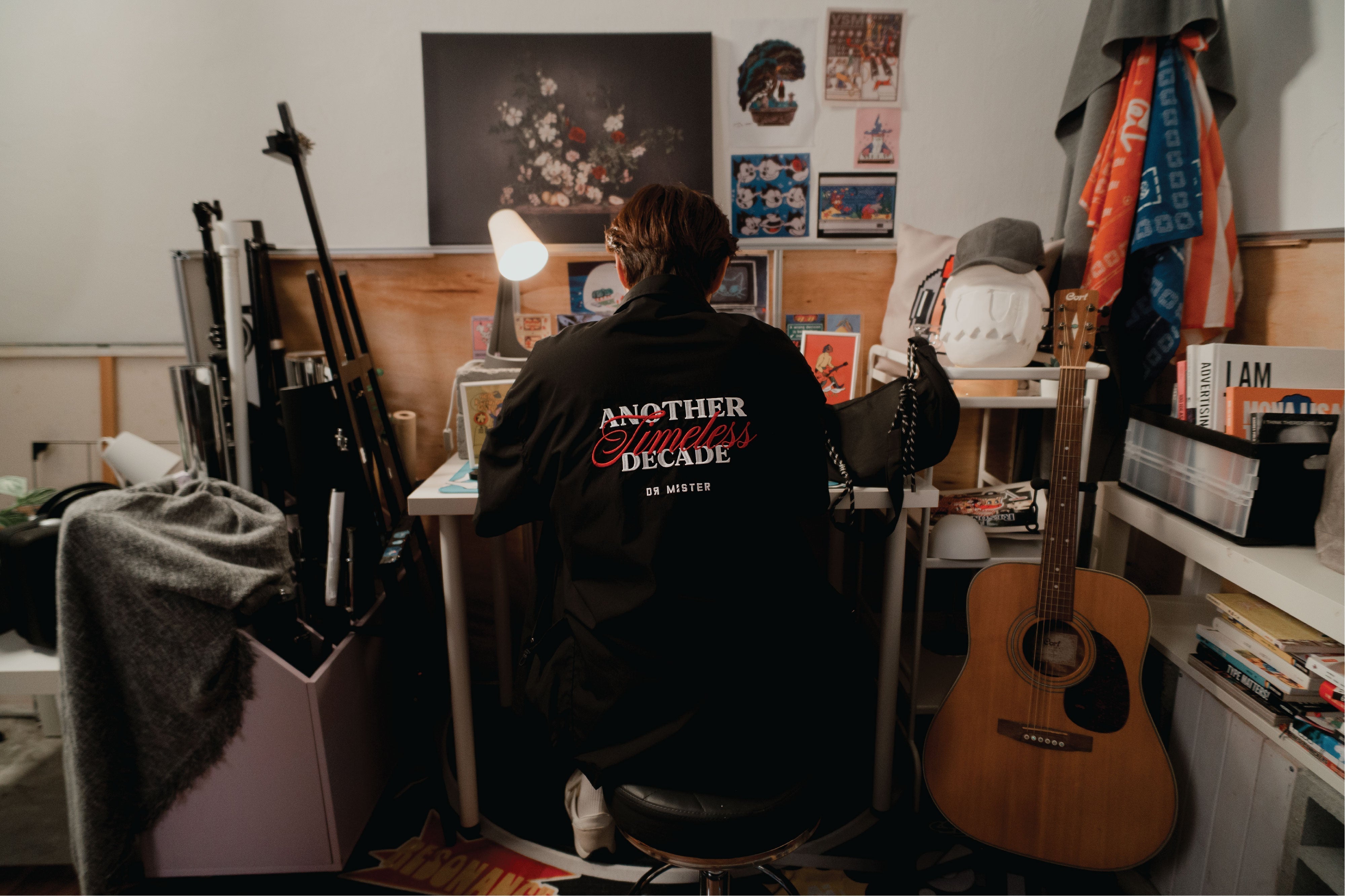 “Another Timeless Decade” Workwear Returned in Black