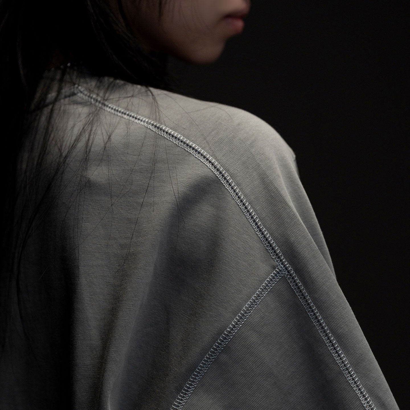 Futur Panelled Tee – Cool Grey