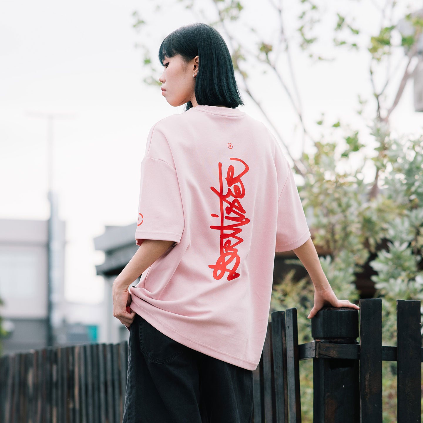 Vertical Signature Broad Tee - Dust Pink