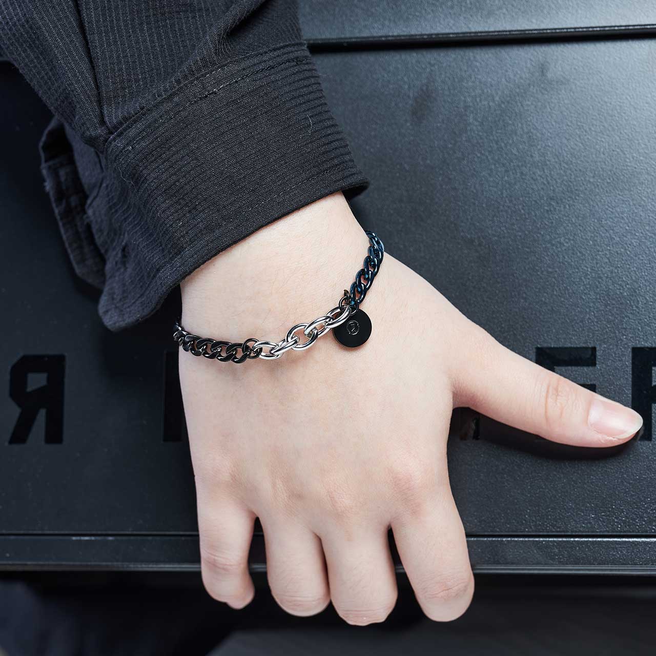 Duo-Tint Chain Bracelet Special Edition - Black/Blue